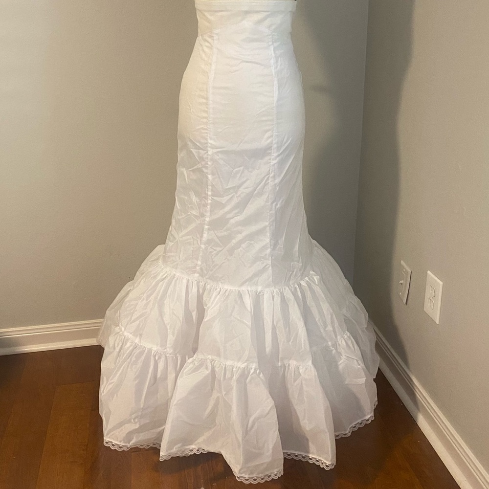 David's Bridal Fit and Flare Slip in size 2